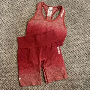 GYMSHARK ADAPT OMBRE SEAMLESS SET: BURGUNDY MARL/BURGUNDY